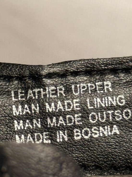 Miz Mooz Sallie Black Leather Ruched Ankle Boots - Button Detail Size 6.5 - Picture 10 of 12